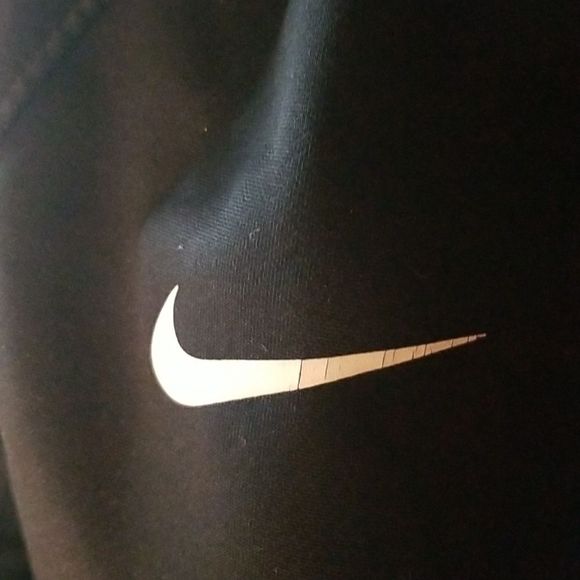 Nike Therma Fit Black Zippered Hoodie Sz. S With Moraine Valley Basketball Logo - Picture 9 of 17